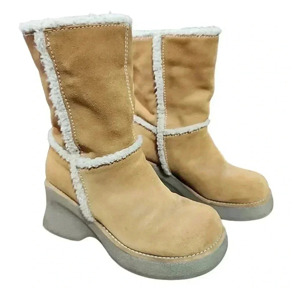 Y2K Sherpa and Suede boots. Size 7 5 - Picture 2 of 12